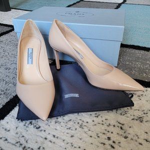 Prada | Saffiano Patent Leather Heels - Size 35 / Size 5